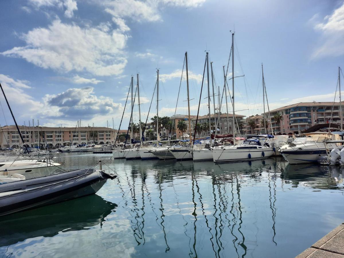 Coeur Marina Climatise Terrasse Parking Διαμέρισμα Fréjus Εξωτερικό φωτογραφία